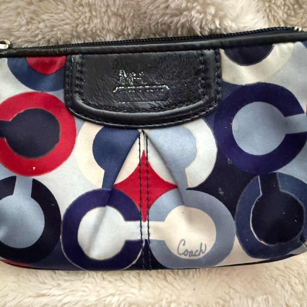 Coach Multicolor Signature Sateen Circle Print Wristlet in Red, White & Blue